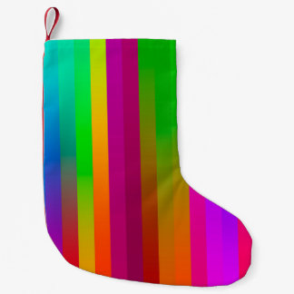 einfacher paralleler vertikaler Linienhintergrund. Kleiner Weihnachtsstrumpf