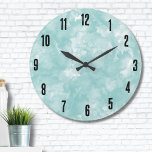 Einfaches Aquamarines Blau<br><div class="desc">Eine sanfte türkisfarbene oder aquamarin blaue Aquarellkulisse bietet die perfekte Leinwand für eine niedliche und zeitgemäße Wasserfarbuhr. Dieses Design ist subtil, aber auffallend, und bietet genau die richtige Menge an Farbe und Flair, ohne über die Spitze zu sein. Die Simple Modern Turquoise Aquamarin Blue Watercolor Große Uhr bringt eine Touch...</div>
