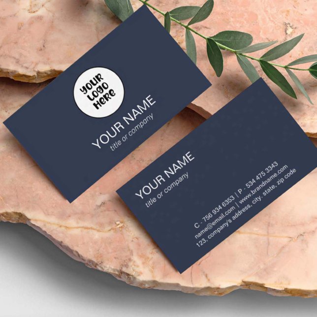 Einfaches Berufliches, elegantes Logo Minimalistis Visitenkarte (Von Creator hochgeladen)