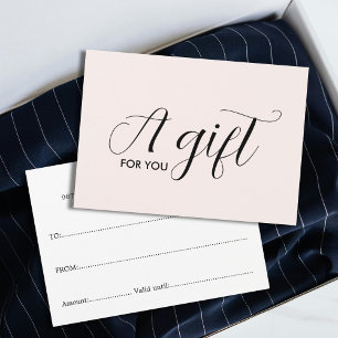 Einfaches elegantes Geschenkgutschein für helle Pa