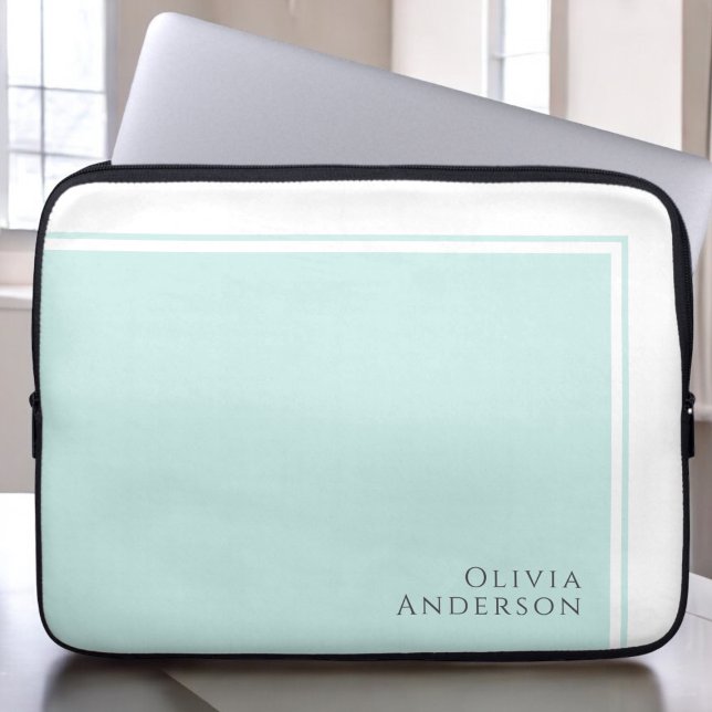 Einfaches elegantes Minimalistisches Aqua-Farbbloc Laptopschutzhülle (Von Creator hochgeladen)