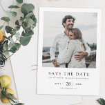 Einfaches elegantes modernes Foto Hochzeit rettet  Save The Date<br><div class="desc">Diese einfache, elegante moderne Foto Hochzeit speichern Sie das Datum flache Karte Vorlage zeigt Ihre Namen und Details in schwarz unter Ihrem Foto. Es sieht großartig aus mit scharfen oder abgerundeten Ecken, versuchen Sie beide Aussehen im Bearbeitungsmodus zu sehen, welche Greifer Sie greifen! Sie können den Schriftart, die Zeichensetzung oder...</div>