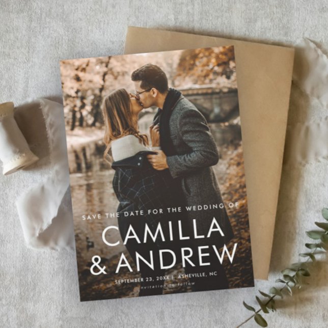 Einfaches Foto Hochzeit Speichern Sie das Date Mag Magnetkarte (Simple photo wedding save the date magnet with modern typographic overlay.)