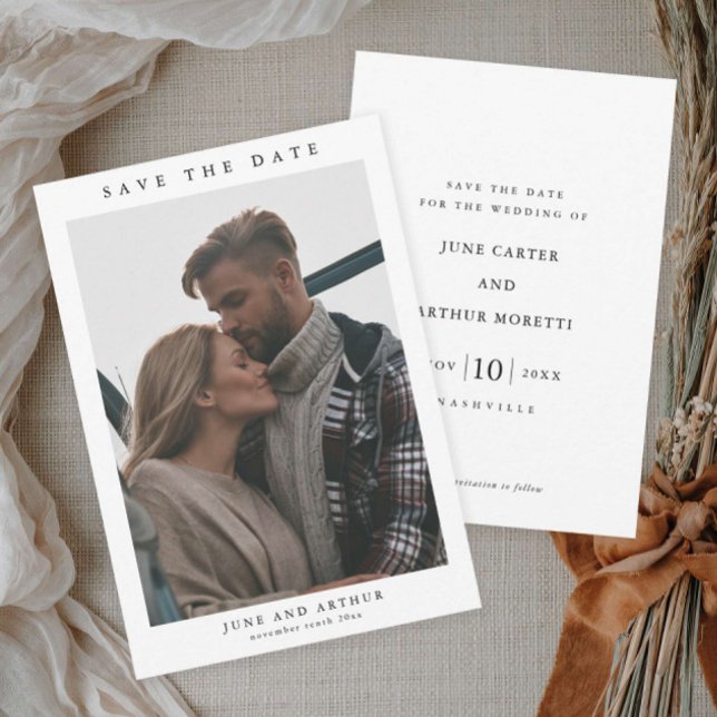 Einfaches Foto Hochzeit speichern Sie das Datum Einladung (Simple photo wedding save the date announcement cards.)