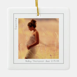 Einfaches Foto mit Terminerwartung für Baby Keramikornament