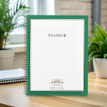 Einfaches Green White Monogram Business Planer<br><div class="desc">Dieses Design bringt einen modernen und beruflichen Stil zu Ihrer Marke. Ihr Firmenname wird elegant in einem schönen Rahmen aus Gold hervorgehoben. Einfach anpassbar,  um Ihre Geschäftsdaten einzubinden.</div>
