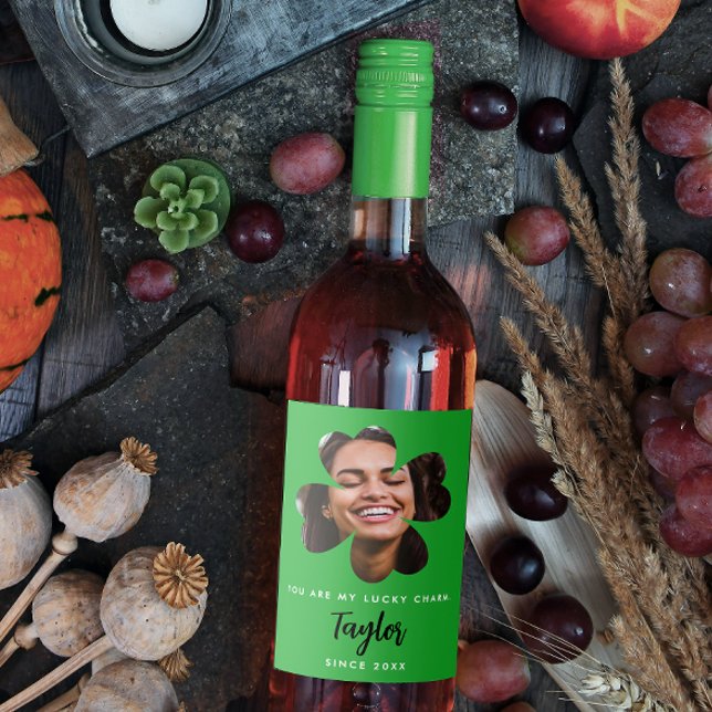 Einfaches grünes Glück in der Liebe Vierblättriges Weinetikett (Von Creator hochgeladen)