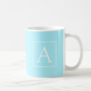 Einfaches Himmelblau-Monogramm Kaffeetasse