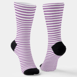 Einfaches Lila Streifenmuster in Pastel Socken