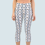 Einfaches Logo-Geschäftsmodell Dusty Blue Capri Leggings<br><div class="desc">Einfaches Logo-Design zur Förderung der Markentreue und zur Förderung Ihres kleinen Unternehmens. Ersetzen Sie das Logo durch Ihr eigenes und ändern Sie die Hintergrundfarbe im Design-Tool,  um es anzupassen.</div>