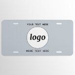 Einfaches Logo mit hellblauem Text US Nummernschild<br><div class="desc">Fügen Sie diesem Design Ihr eigenes Logo und eine Textauswahl hinzu,  und ändern Sie die Hintergrundfarbe im Design-Tool. Entfernen Sie den oberen oder unteren Text,  wenn Sie es vorziehen. Minimalistisch und beruflich.</div>