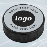 Einfaches Logo mit Textwerbung Eishockey Puck<br><div class="desc">Fügen Sie Ihr eigenes Logo und Textauswahl zu diesem Design hinzu. Entfernen Sie den oberen oder unteren Text,  wenn Sie es vorziehen. Minimalistisch und beruflich. Ideal für Mitarbeiter und Mitarbeiter,  als Werbemittel für Ihre Kunden und Kunden,  bei Messen und Firmenveranstaltungen,  sowie für Sponsoring.</div>