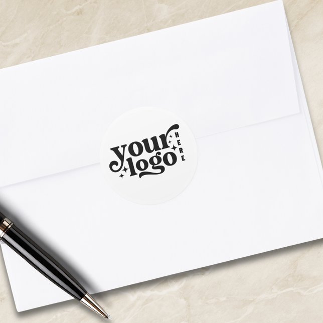 Einfaches Minimal-elegantes Firmenlogo hier Runder Aufkleber (Von Creator hochgeladen)