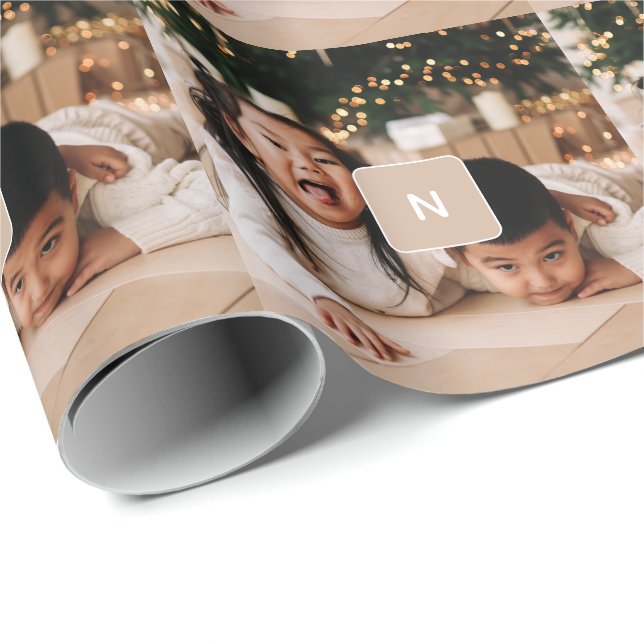 Einfaches Minimal-Foto mit Monogram Holiday Geschenkpapier (Rolleneckpunkt)