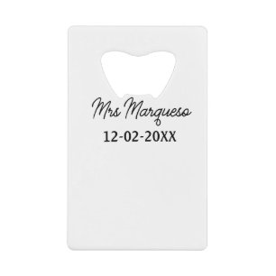 einfaches minimales Monogramm Frau Herr Name Datum Geldbeutel Flaschenöffner