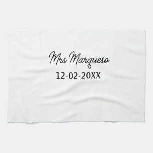 einfaches minimales Monogramm Frau Herr Name Datum Geschirrtuch