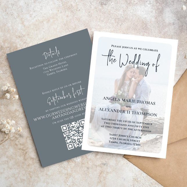 Einfaches Minimalistisches Foto Dusty Blue QR Code Einladung (Elegant photo overlay wedding invitation with QR code and calligraphy script. )