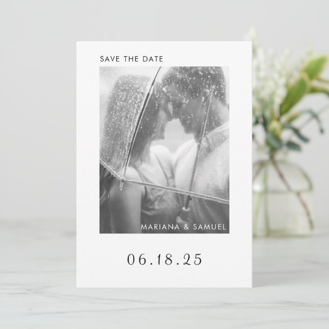 Einfaches Minimalistisches Foto Moderne Hochzeit Save The Date (Stehend Vorderseite)