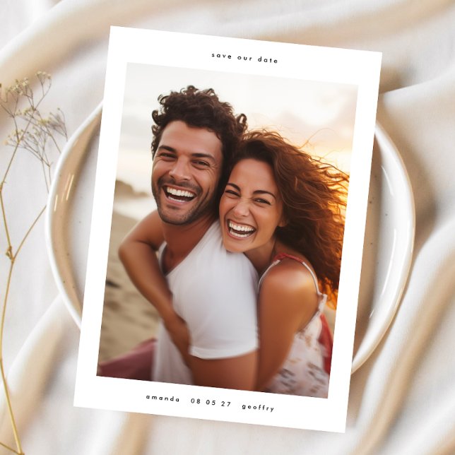 einfaches, minimalistisches Foto Save The Date (Von Creator hochgeladen)
