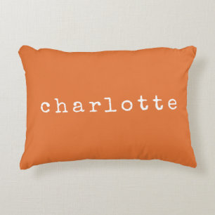 Einfaches Minimalistisches Namensdesign in Orange Dekokissen