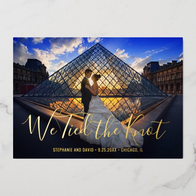 Einfaches Modern Gold Foto Eleganter Hochzeitsslim Folieneinladung (Vorderseite)