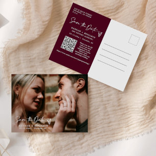 Einfaches modernes Burgund Save the Date QR Code F Postkarte