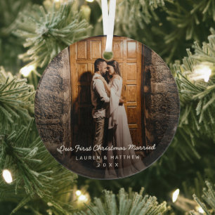 Einfaches modernes Foto Unsere ersten Weihnachten  Ornament Aus Glas