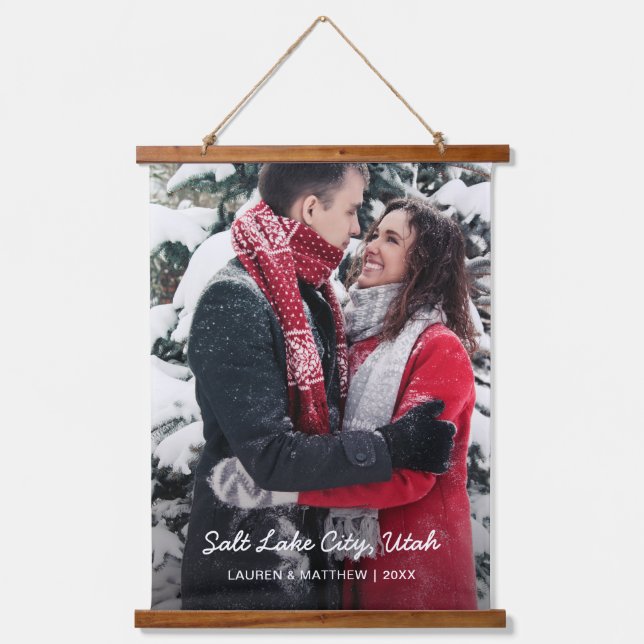 Einfaches modernes Niedliches Foto für Paare Wandteppich Mit Holzrahmen (Vorderseite)
