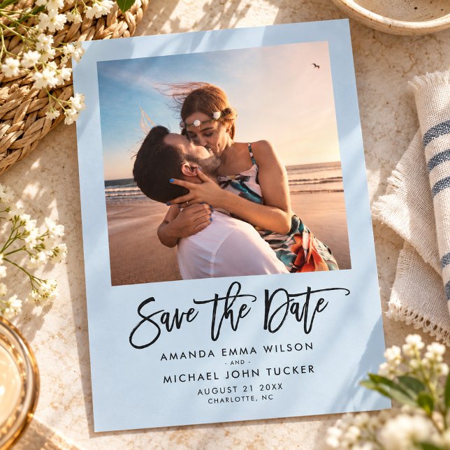 Einfaches modernes Skript Dusty Blue Chic Foto Save The Date (Von Creator hochgeladen)