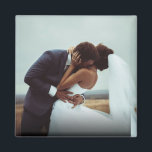 Einfaches Personalisiertes hochgezogenes Foto Magnet<br><div class="desc">Einfaches Personalisiertes Hochzeitungs-Foto</div>