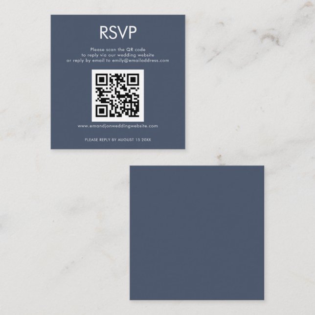 Einfaches QR Code Dusty Navy Blue Wedding RSVP Begleitkarte (Vorne/Hinten)