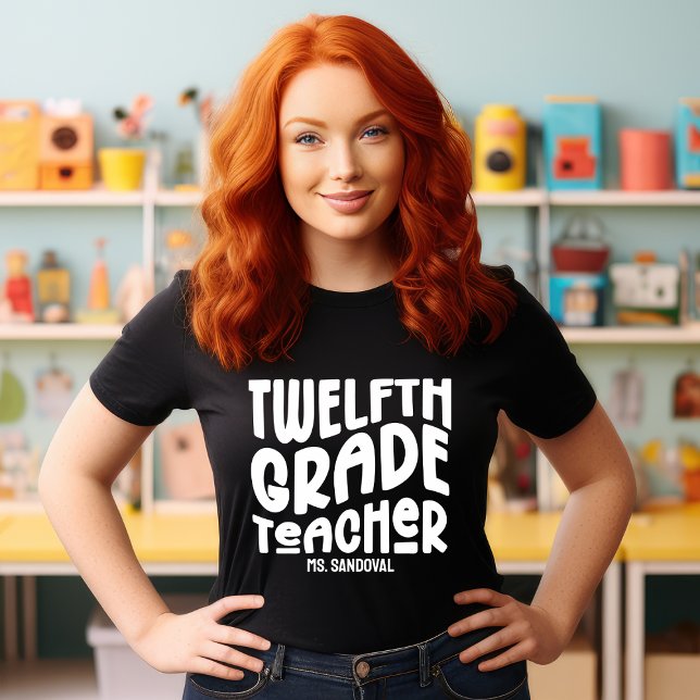 Einfaches Retro-Text für den zwölften Schulleiter T-Shirt (Von Creator hochgeladen)