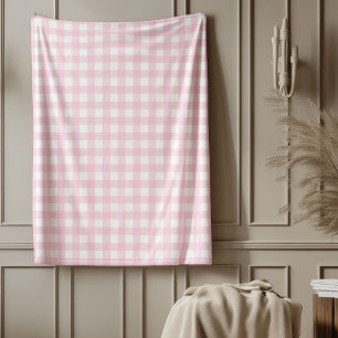 Einfaches, rosafarbenes Dekor des Sofas Fleecedecke