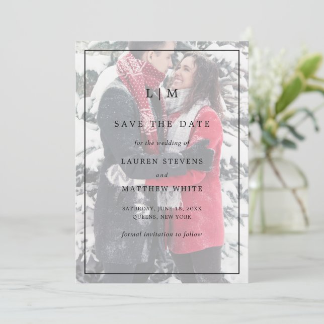 Einfaches Schwarz-Weiß-Foto Elegante Hochzeit Save The Date (Stehend Vorderseite)