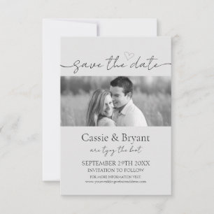 Einfaches Schwarz-Weiß-Foto Save the Date