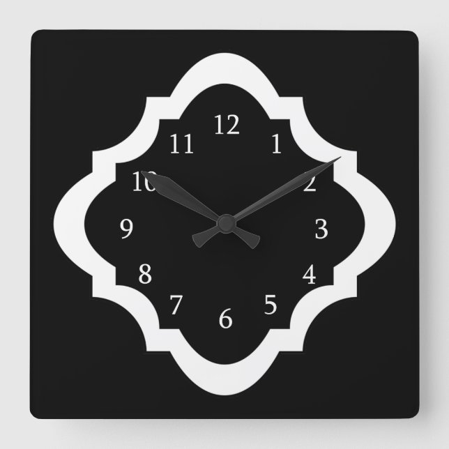 Einfaches Schwarzweiss-Quatrefoil Muster Quadratische Wanduhr (Vorderseite)