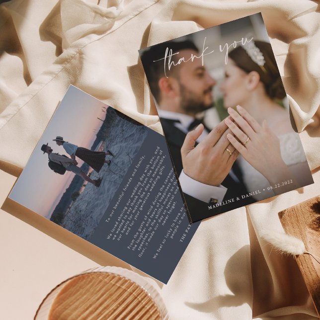 Einfaches Skript Ivory Dark Blue mit Foto Wedding Dankeskarte (Von Creator hochgeladen)