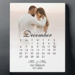 Einfaches und modernes Hochzeitdatum Fotoplatte<br><div class="desc">Diese einfache und moderne Hochzeitsplattform ist das perfekte Geschenk für die Neuvermählten in Ihrem Leben. Zeigen Sie ihr Hochzeitstag und ein Foto davon in dieser personalisierten Plakette und sie können dies auf ihrer Zuhause für die nächsten Jahre zeigen.</div>