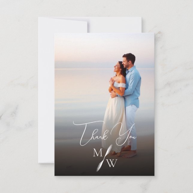 Einfaches White Script Monogram Wedding Foto Dankeskarte (Vorderseite)