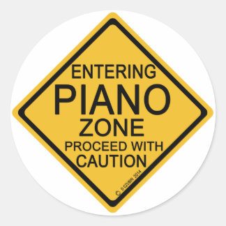 Einfahrt in die Piano Zone Runder Aufkleber
