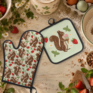 Einfallsreicher Eichhörnchen-Eiscreme-Erdbeer-Wald Ofenhandschuh & Topflappen-Set