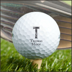 Einfarbig graue Initialen und Name Golfball