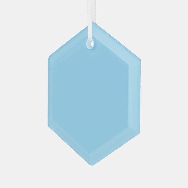 Einfarbiger hellblauer Hintergrund, gleichmäßig ge Ornament Aus Glas (Vorderseite Links)