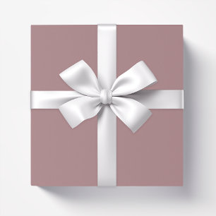 Einfarbiges, schlichtes staubiges Rosa Geschenkpapier