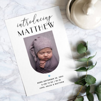 Einführung. Schwarz-Weiß-Schriftzeichen Ankündigung