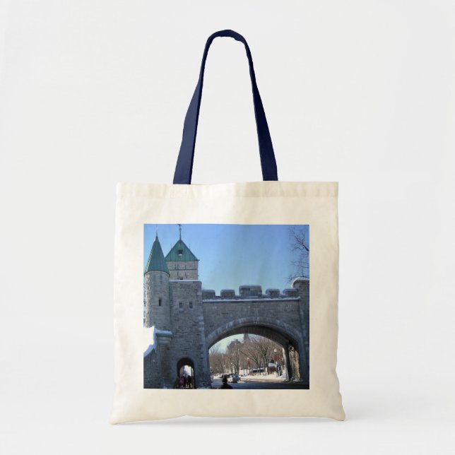 Eingang in Old Quebec City, Quebec, Kanada Tragetasche (Vorne)