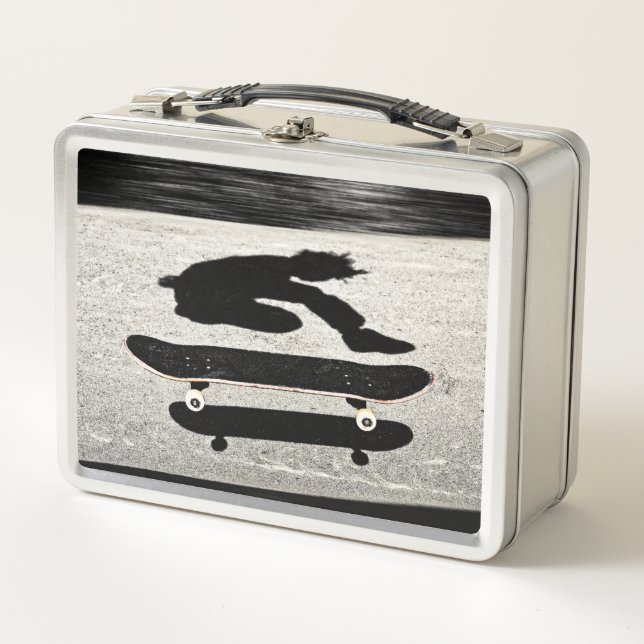 eingeschobenes Skateboard Metall Lunch Box (Vorderseite)