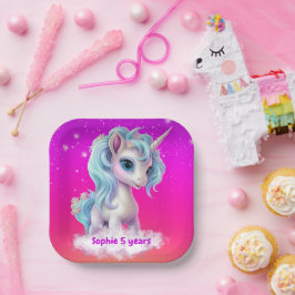 Einhorn am rosa, lebhaften Himmel Pappteller