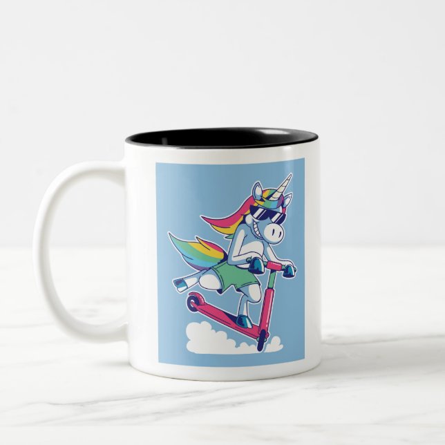 Einhorn am Scooter Zweifarbige Tasse (Links)