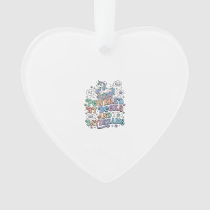Einhorn, angetrieben von Büchern und Tagträumen Ka Ornament